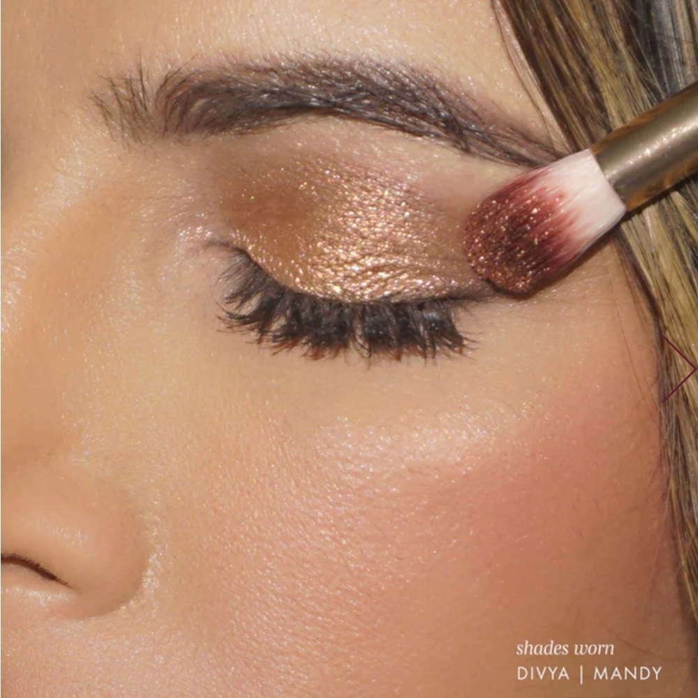 Trailblazer Eyeshadow Palette by Wander Beauty - Picture 5 of 6